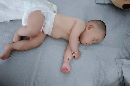 红河宝宝高烧怎么处理